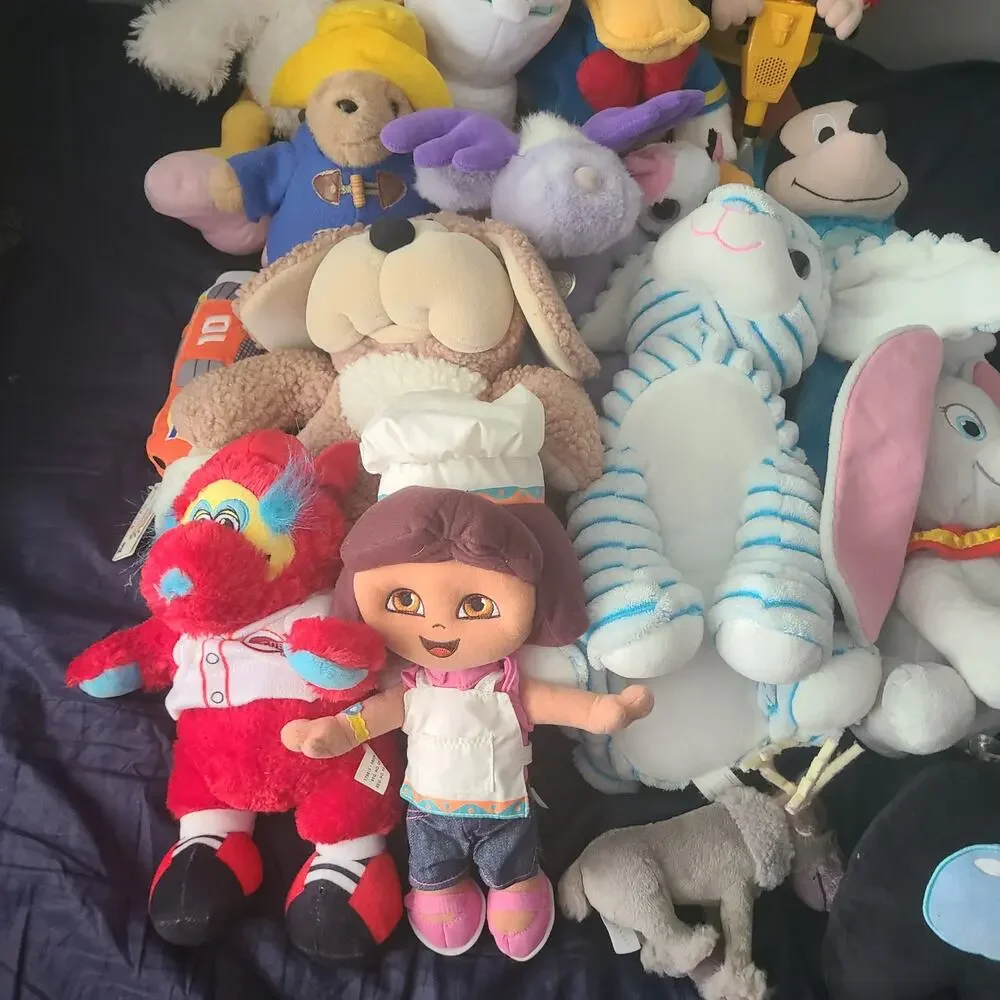 Plush lot of good brands